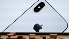 Слабите продажби на iPhone X - проблем за Samsung