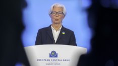 Лагард: Лихвите може да бъдат повишени през лятото