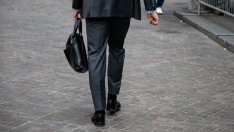 Банките съкращават хиляди работни места, особено на Wall Street