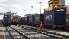 Китай отчете "охлаждане" на износа, но и засилване на вноса през август