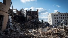 Руското поражение при Харков създава политически и военни главоболия на Путин