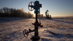 Унгария може да се справи с кризата със спрения петрол през Украйна, трябва да смени доставчика