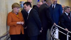 Ципрас и Меркел – странните съюзници в борбата с бежанската вълна