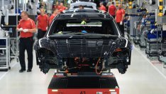 Автомобилостроенето в Германия може да се срине заради разходите на доставчиците