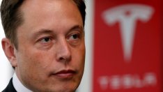 Книжата на Tesla с 5% спад на цената, след като Мъск се отказа от плана си