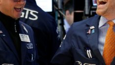 Wall street отваря с летящ старт в четвъртък*