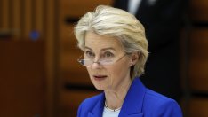 Задава ли се търговска сделка в неделя? Фон дер Лайен заминава за Шотландия за среща с Тръмп