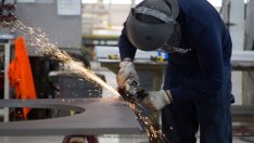 Германското промишлено производство все още е под предпандемичните нива