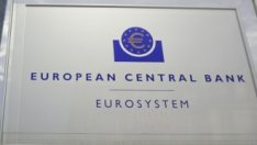 ЕЦБ: Надцененият жилищен пазар в еврозоната може да се огъне при ръст на лихвите