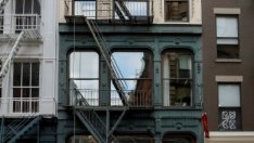 Инвеститорите в имоти купуват рекорден брой апартаменти в Ню Йорк