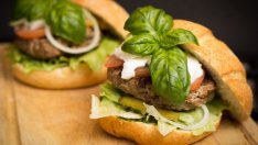 Големи компании въвеждат светофарно етикетиране на храните