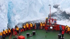 На круиз с атомен ледоразбивач към Северния полюс