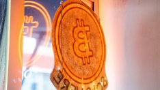 Swissblock: V-образното възстановяване на биткойна отваря пътя към цена от 76 хил. долара