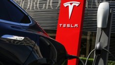 Мъск призовава служителите на Tesla за радикални промени