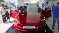 Tesla пуска обновена версия на Model 3 в Северна Америка
