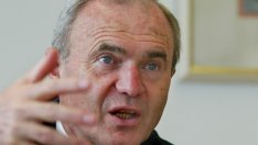 Бивш главен икономист на ЕЦБ е против "хеликоптерните пари"