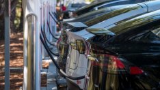 Зареждане на електромобил във Валхала - епична борба за енергия