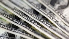 Продължаващ срив на долара - една глупава прогноза