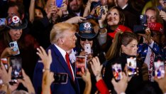 Обвинението срещу Доналд Тръмп - правилно, но дали е и разумно?