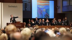 Приходите на Sotheby’s спадат заради слабите продажби
