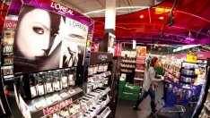 L'Oreal купува три бранда за грижа за кожата от Valeant за 1,3 млрд. долара