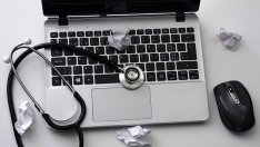 Без лимити за някои клиники при засилен контрол предлага здравният министър