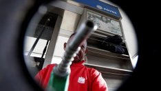 Четири фирми искат подробности около обвиненията на КЗК за петролен картел