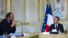 Правителството на Франция подаде оставка 