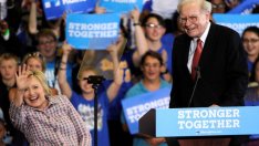 Уорън Бъфет е готов лично да вози избиратели до урните