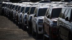 Продажбите на автомобили в САЩ растат, подкрепени от високите цени и инвентара