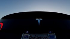 Голям инвеститор в Tesla увеличава залога си