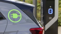 Продажбите на електромобили в Германия се сриват с 37% през юли