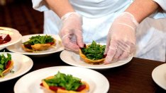 Нарушенията на работното време и заплащането са най-много и това лято по курортите