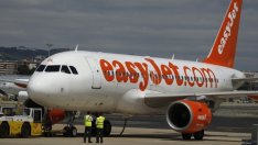 Годишната печалба на easyJet се понижава за пръв път от 2009 г.