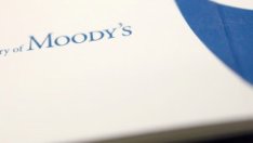 Moody's понижи перспективата за глобалните инвестиционни банки