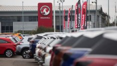 PSA: Brexit ще разтърси автомобилната индустрия дори и със сделка