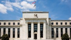 Федералният резерв реално възобнови количественото облекчаване