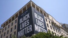 Протестите в САЩ са както расови, така и класови