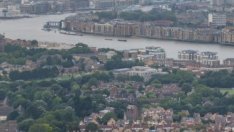 Ограниченията срещу руските олигарси заплашват бума на луксозните имоти в Лондон