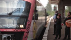 БДЖ ще поръча 15 нови мотриси и 50 нови вагона за над 100 млн. евро