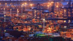 Девалвацията на юана - нож с две остриета