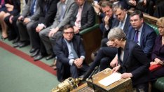 Тереза Мей заплашва да се откаже от опитите за систематичен Brexit