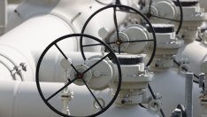 Германия намалява вноса на газ с близо една трета през 2023 г.