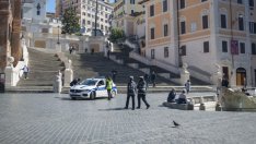 Италия затваря магазините, ресторантите и фирмите 