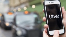 Uber замразява акаунти на диагностицирани с COVID-19 шофьори и клиенти