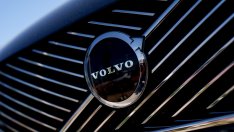 Звено на Volvo съкращава 50% от работната си сила, за да ограничи разходите