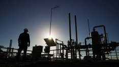 Петролните пазари реагират предпазливо на новините от Близкия изток*