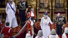 Кралица Елизабет обяви официално британския референдум за ЕС