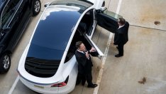 Мъск продаде още акции на Tesla за 1 млрд. долара