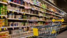 Изготвят списък с храни, които ще са с максимална надценка от 10%